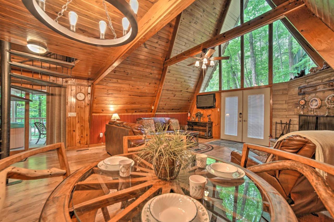 A-Frame Gatlinburg Cabin With Deck And Private Hot Tub Exterior photo