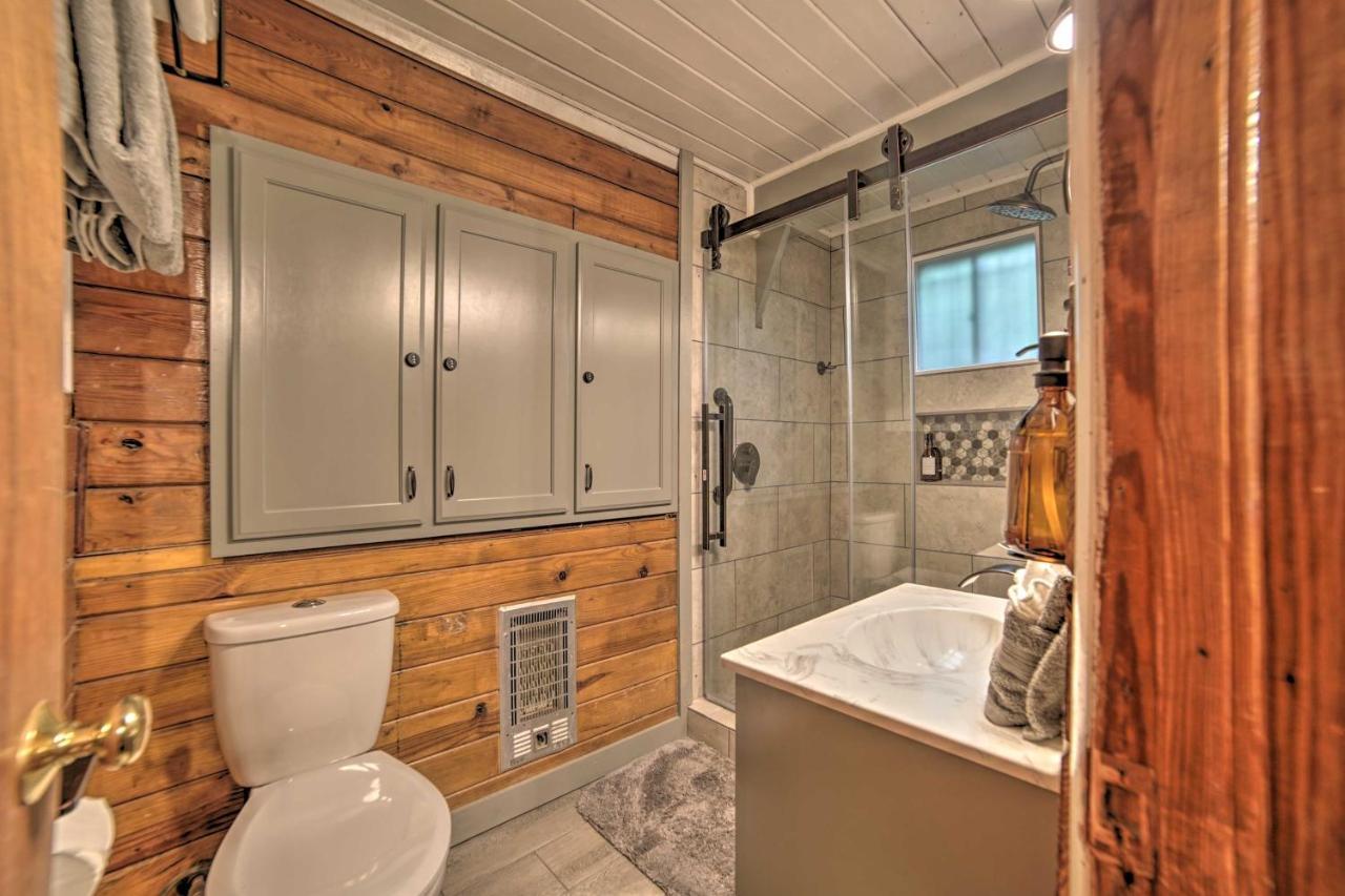 A-Frame Gatlinburg Cabin With Deck And Private Hot Tub Exterior photo